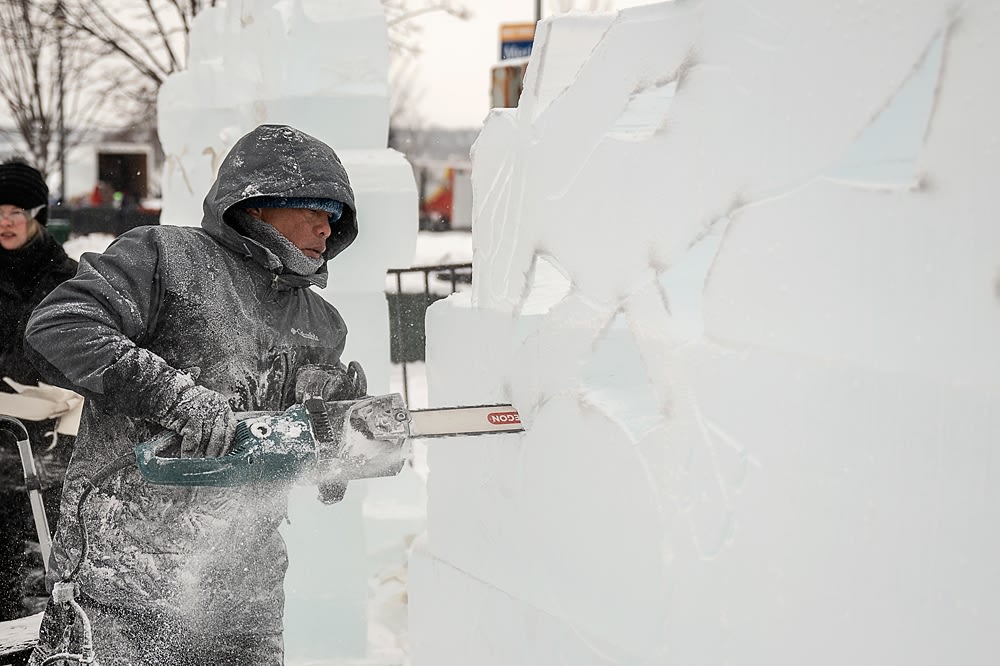 Barrie Winterfest Ice Sculpture