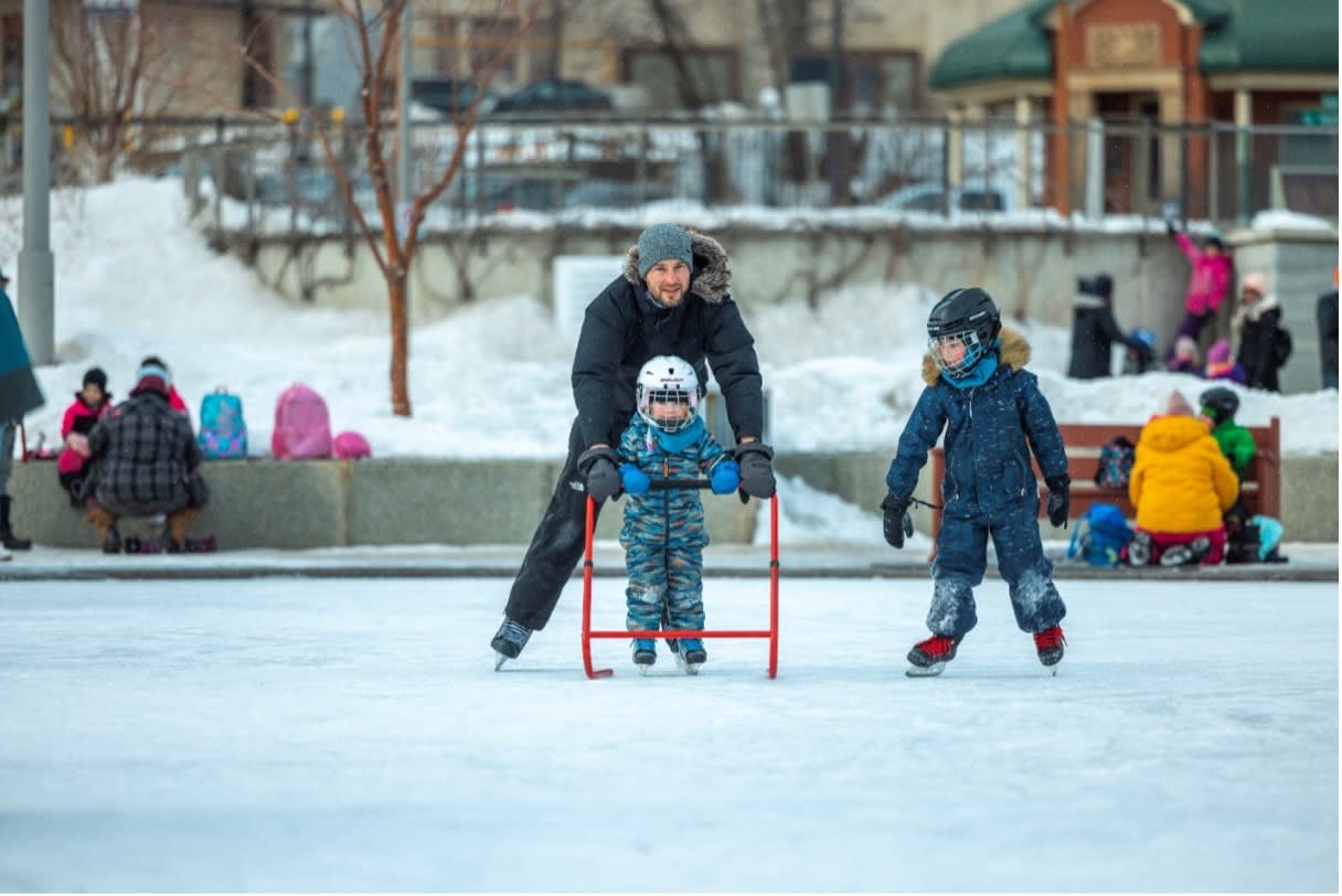 Thunder Bay ice skating